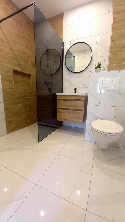 Apartmani Omrcen Baška Voda Buitenkant foto