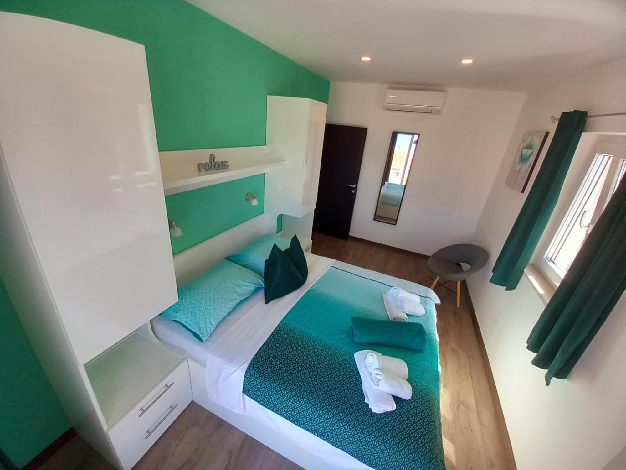 Apartmani Omrcen Baška Voda Buitenkant foto